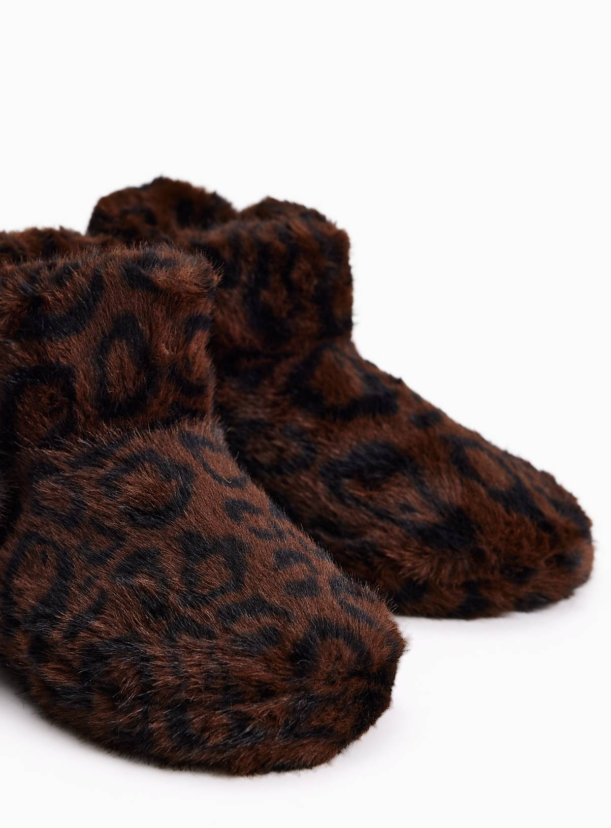Plush Short Faux Fur Boot Slippers S - Image 2